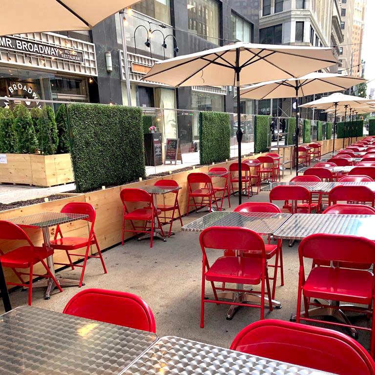 kosher outdoor dining
